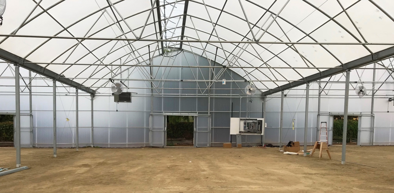 Agra Tech Continental greenhouse in construction | Commercial Greenhouse Manufacturer